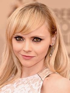 christina ricci tits|Christina Ricci Body Measurements Height Weight Bra Size Age。